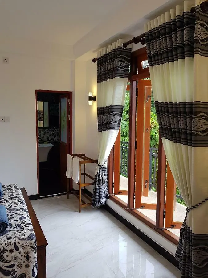 קנדי Kelum Homestay סרי לנקה
